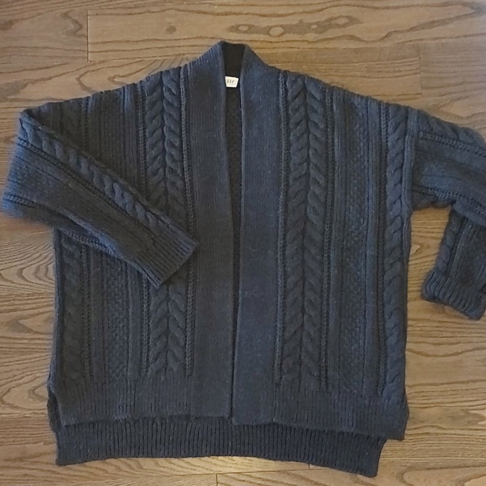 Gap Sweater - Picture 3 of 12